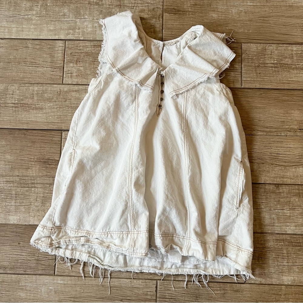 Pilcro ruffle v neck dress - Picture 2 of 5
